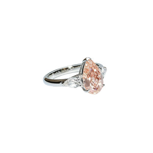 Pear tilogy-pink diamond ring